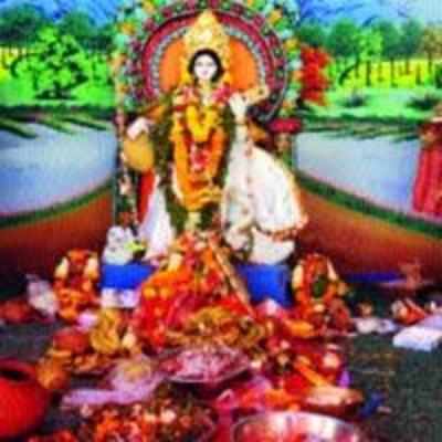 Over 20,000 devotees turn up for Sarsole Saraswati puja