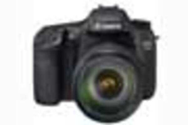 Buying a DSLR camera, help