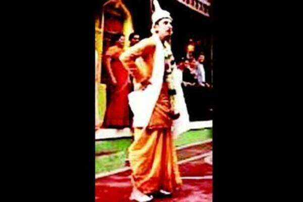 Ranbir gets a Bengali wedding