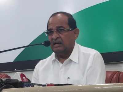 Vikhe Patil hits out at Sharad Pawar over remarks about his late father