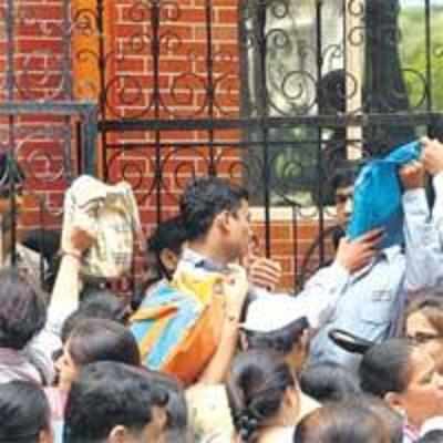 Melee at school over dabba rule