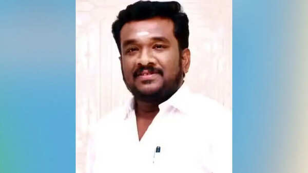 Madras high court restrains Tirupattur TVK MLA Srinivasa Sethupathi from participating in floor test