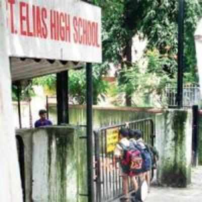 School makes Rs. 150 concession in fees, asks parents to retract harassment FIR