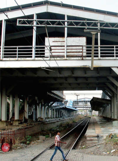 After 5 years’ wait, Oshiwara to get its station by June end