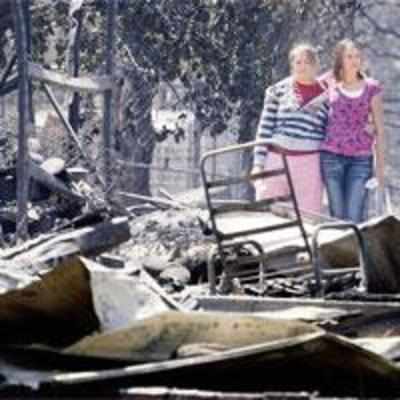 Texas wildfires claim four lives, destroy 1,000 homes