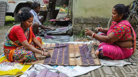 MP villagers postpone their Diwali by a week as it falls on polling day