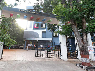 Mithanagar Municipal School Converted To Full Fledged Covid 19 Hospital In Mulund