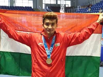 Shiva Thapa wins quarterfinal bout, secures medal at Olympic Test event for boxing