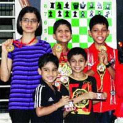 Eleven Thaneites excel at the Interschool Chess Tournament 2010