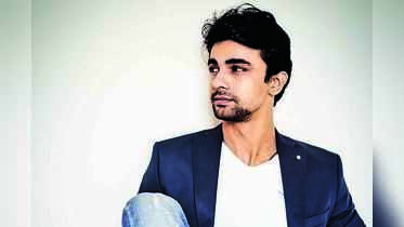 TV celebs embroiled in controversies