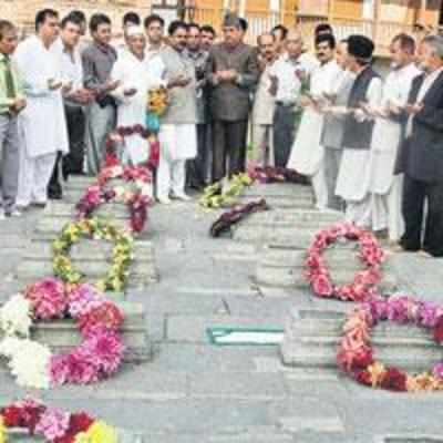 Kashmir shutdown on Martyrs' Day