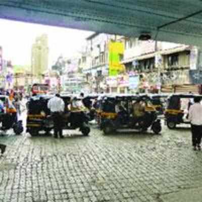 Gaondevi temple to station a two-way street, again