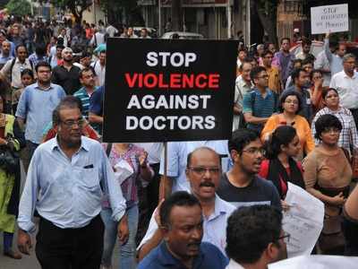 Doctor's protest in West Bengal: Union Minister Harsh Vardhan urges CM Mamata Banerjee to intervene