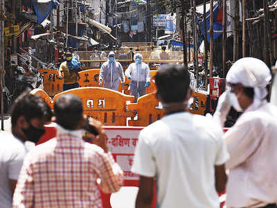 COVID-19 kills 11 more people in Mumbai; toll rises to 112
