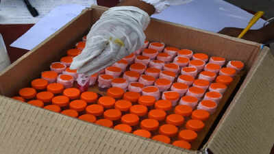 Mumbai news live updates: Fresh Covid cases in Maharashtra stay below 1,000