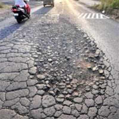 Doctor booked for mom's death innocent, potholes to blame: Eyewitnesses
