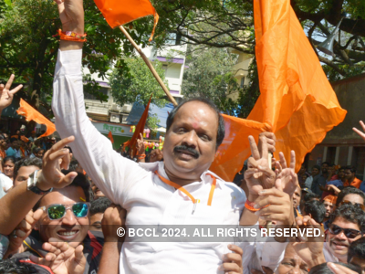 Shiv Sena retains Mahim seat; Sada Sarvankar triumphs over MNS' Sandeep Deshpande