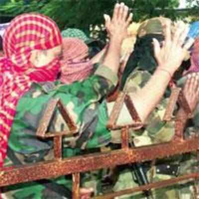 Red flag for anti-Naxal drive: Jawans sit on fast