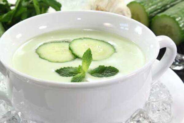 Healthy cucumber-buttermilk cold soup recipe