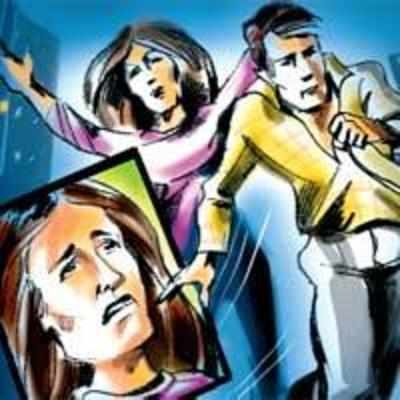 Robber jumps four terraces in filmy chase