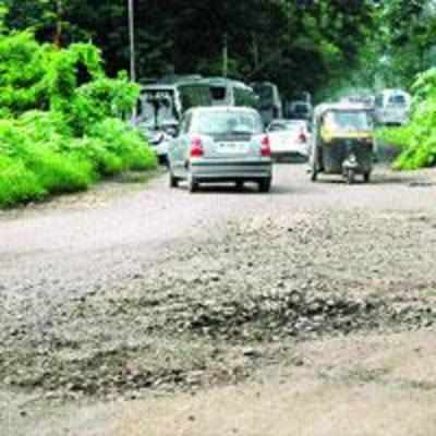 Finally, NMMC to repair service road from Turbhe flyover to Uran Phata