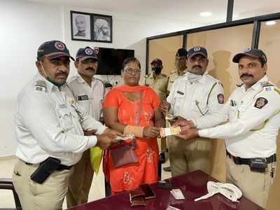 Thane: Man meets with accident; cops recover and return valuables worth Rs 3.30 lakh to the victim's wife