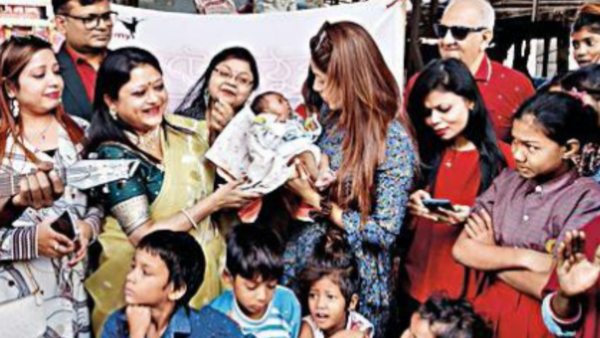 ‘Valentine’ returns home under Kolkata's Gariahat flyover on Day of Love