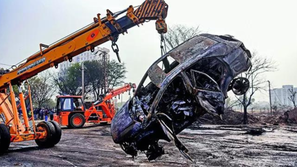 Ladder turns lifeline: Burn victims run 2.5km, scale 8 feet wall to reach private hospitals in Jaipur mishap