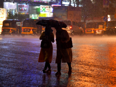 Mumbaikars experience rain, strong winds in different parts of city