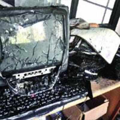 Fire breaks out at registrar office in Thane
