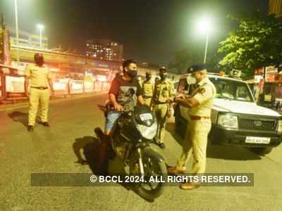 COVID-19: Night curfew imposed in Pune; restrictions on bars, hotels, religious places