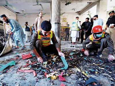 8 killed, 136 injured in blast at Pak seminary