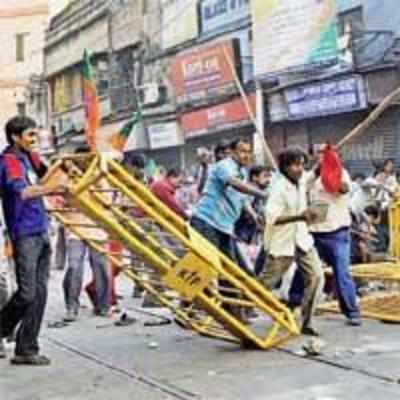 BJP activists clash with police over price rise