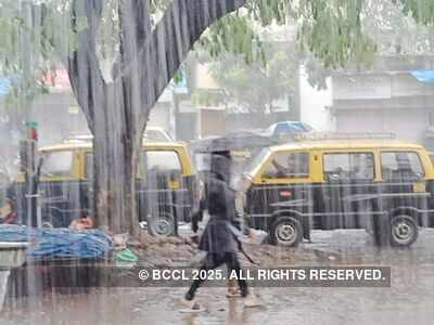 IMD predicts heavy rains at isolated places in Mumbai, Thane and Palghar