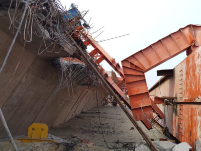 Kolkata: Two killed, four injured as girder of under-construction bridge collapses
