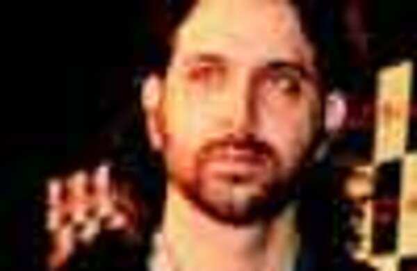 9 spycams at Hrithik's home
