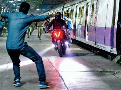 Bhavesh Joshi Superhero chase shot by French choreographer