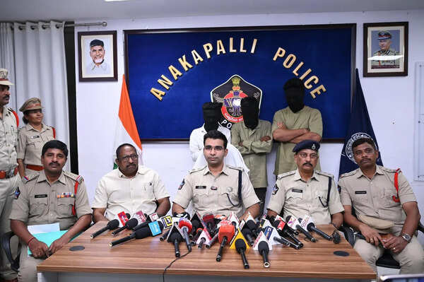 Anakapalle cops arrest most-wanted property offenders