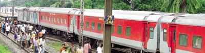 12 coaches of train derail in Kerala, no casualties