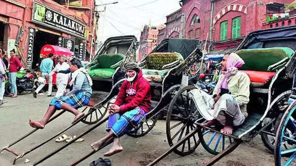 'Mini Bangladesh' rickshaw-pullers pay price for Bangla turmoil, seek other jobs