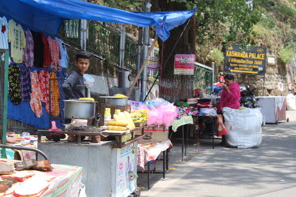 Squatters back on Mall road hours after being evicted