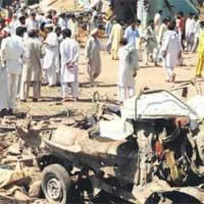 22 killed in suicide blast in Pakistan