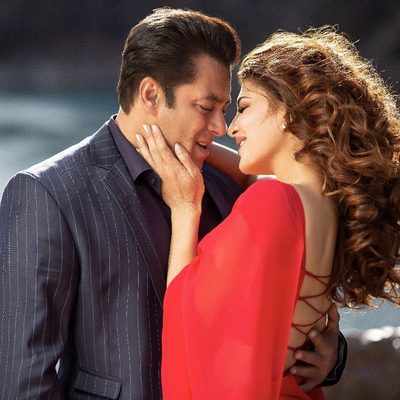 Race 3 box office collection Day 3: Salman Khan-starrer crosses Rs 100 crore mark on its first weekend