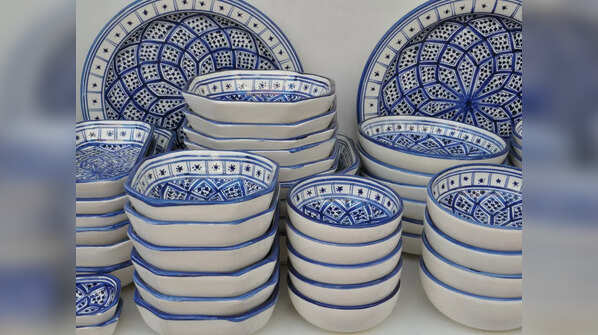 Clean crockery