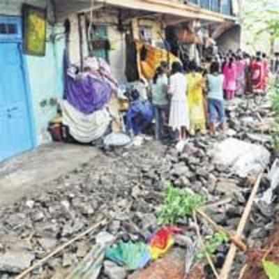 Wall collapse kills two at Malabar Hill