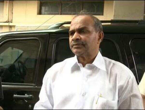 YSR statue removal triggers row in Vijayawada