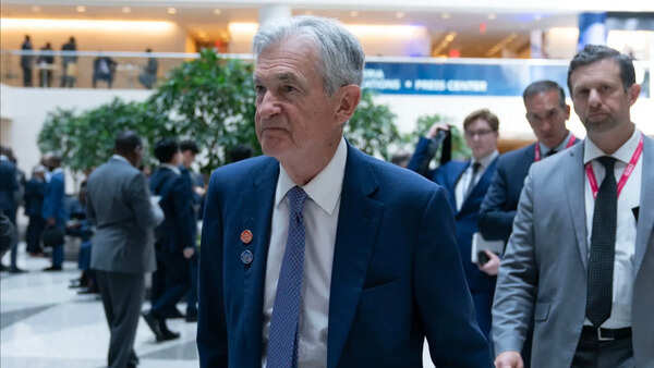 Justice department drops Powell probe, clears path for Warsh to lead Fed