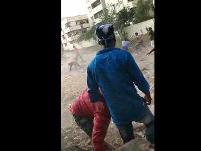 Teenagers clash with boulders, sticks, knives in Vijayawada