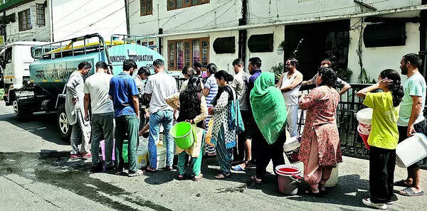 Shimla facing water shortage, tourist influx adds to troubles