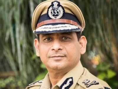 Mumbai Police shake-up: Shortage of officers lead to narrow choice for CP